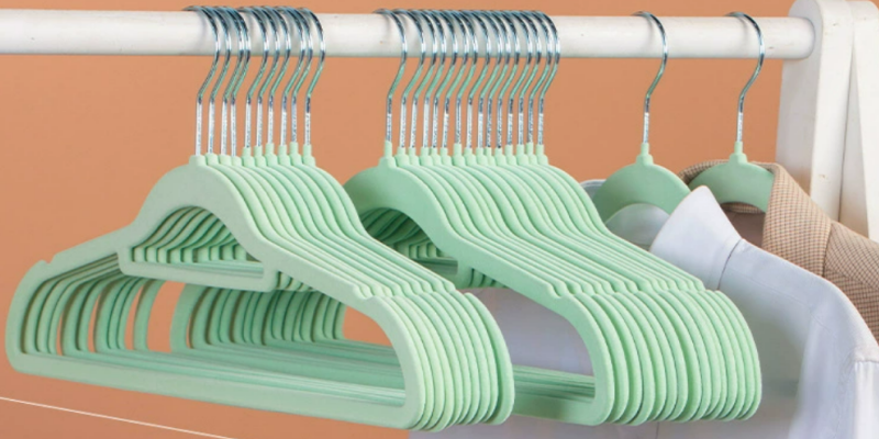 Side Profile – Contoured Shoulder Design